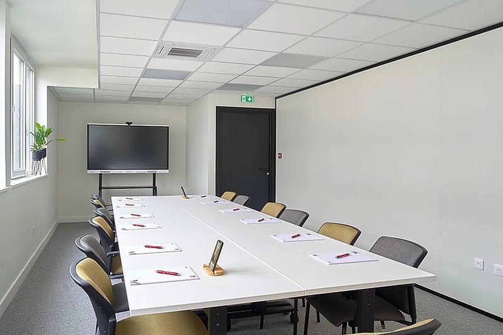 Lieux événementiels, COWORKING LA LOUVIÈRE