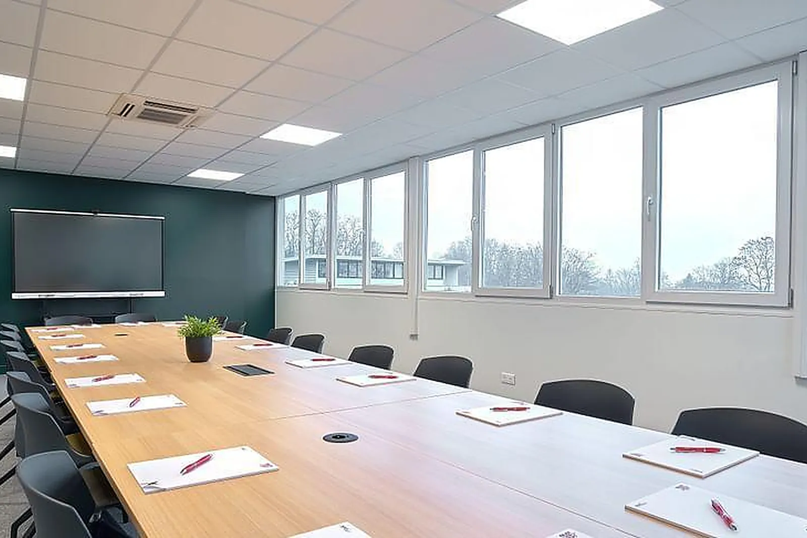 Lieux événementiels, COWORKING LA LOUVIÈRE