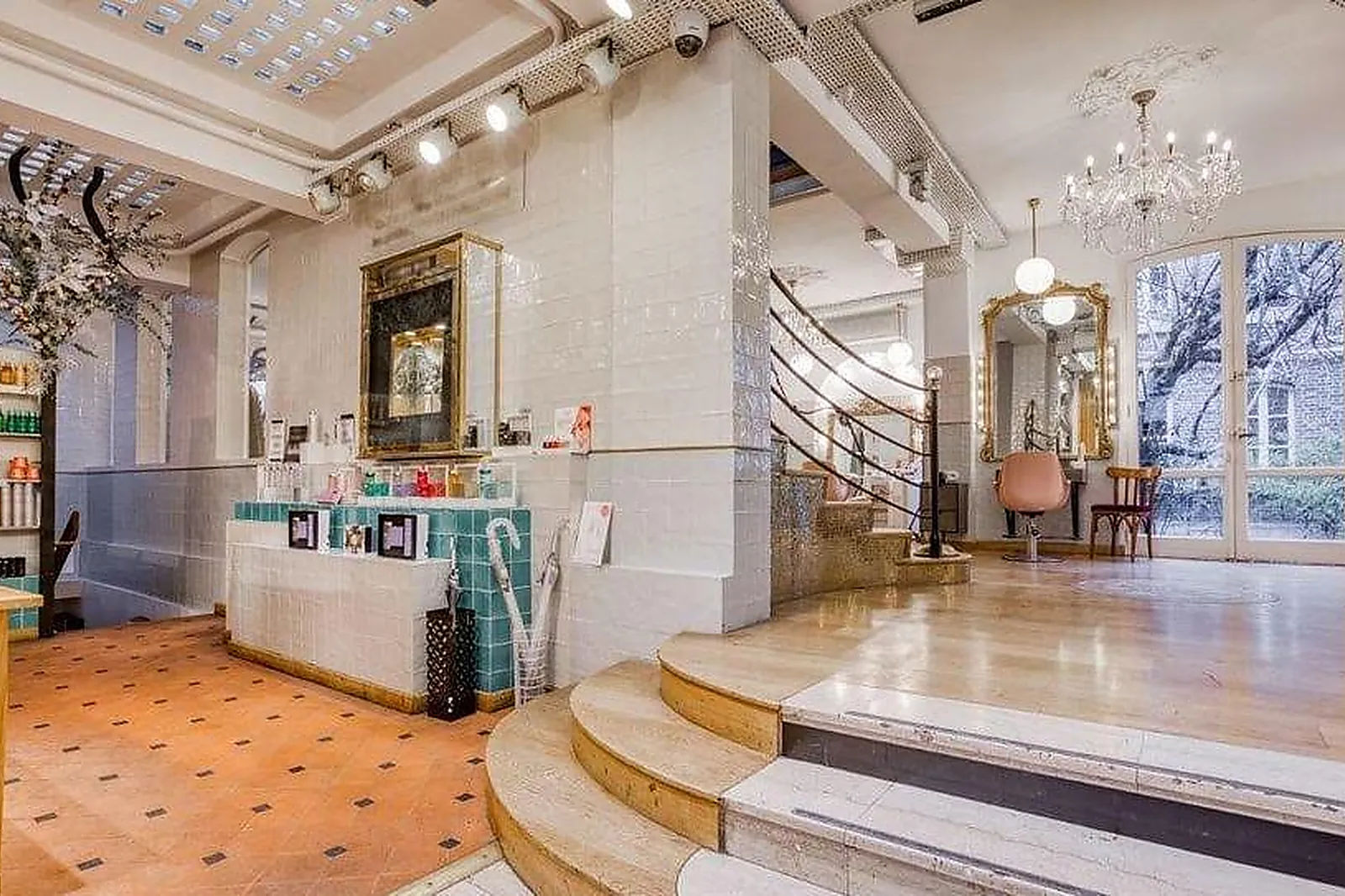 Lieux événementiels, BAINS DOUCHES SAINT-GERMAIN-DES-PRÉS