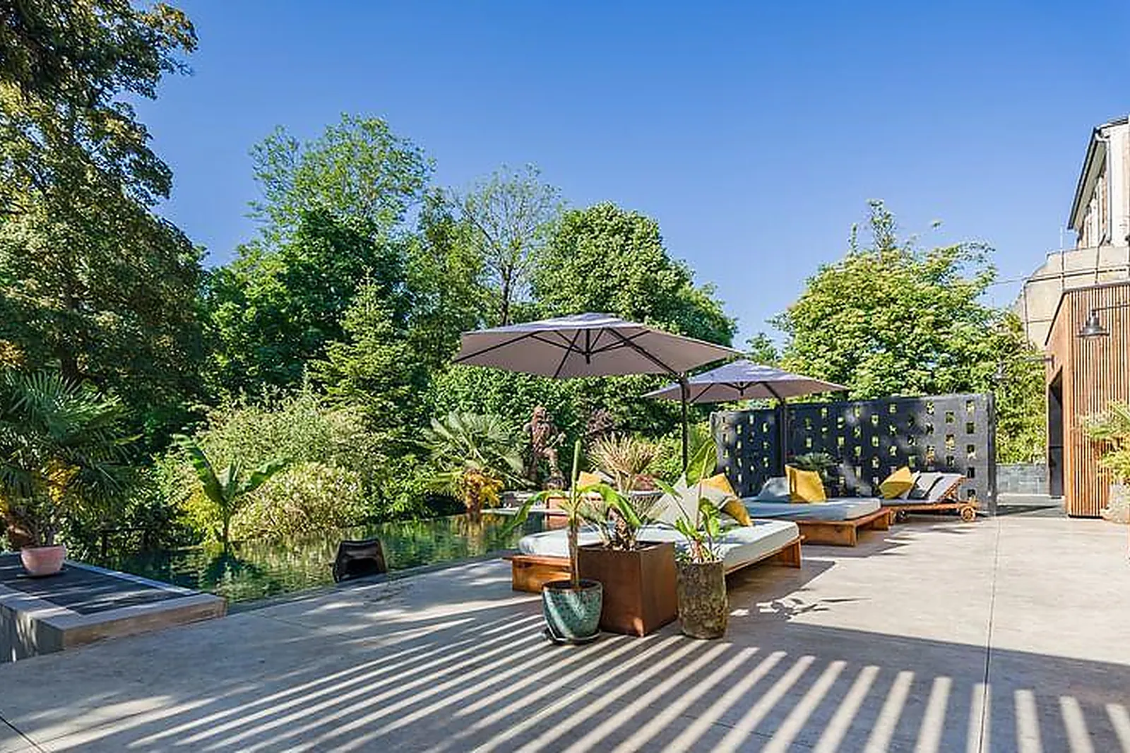 Lieux événementiels, BALI