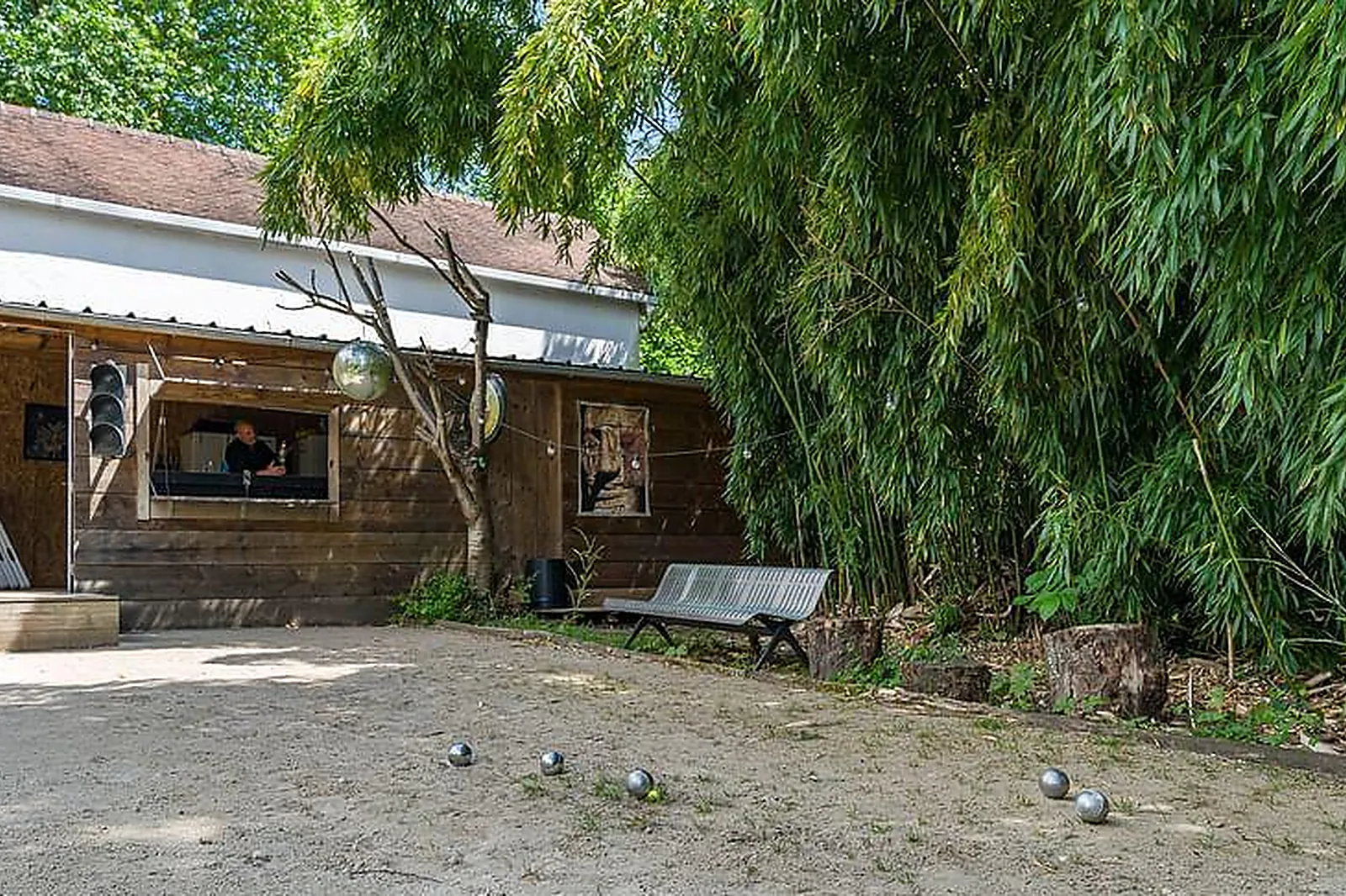 Lieux événementiels, BALI