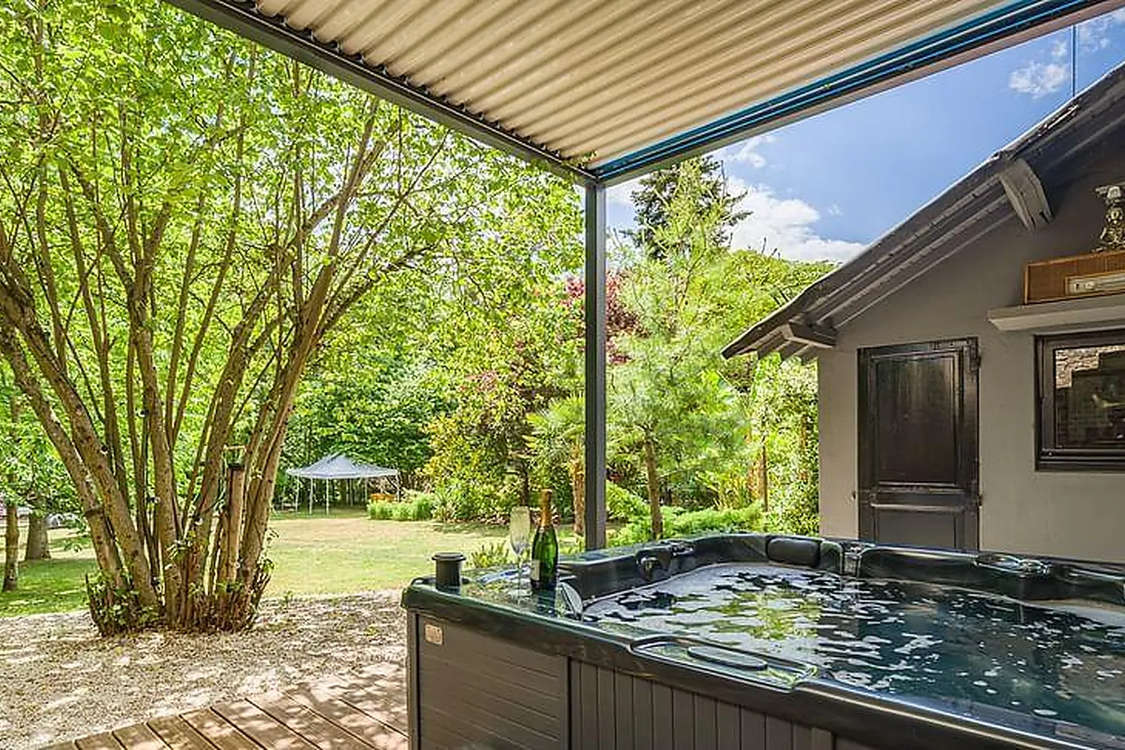 Lieux événementiels, BALI