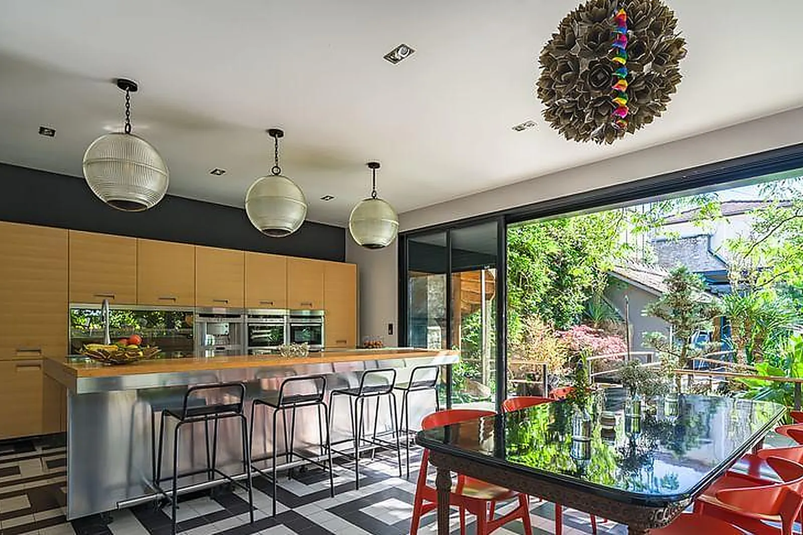 Lieux événementiels, BALI