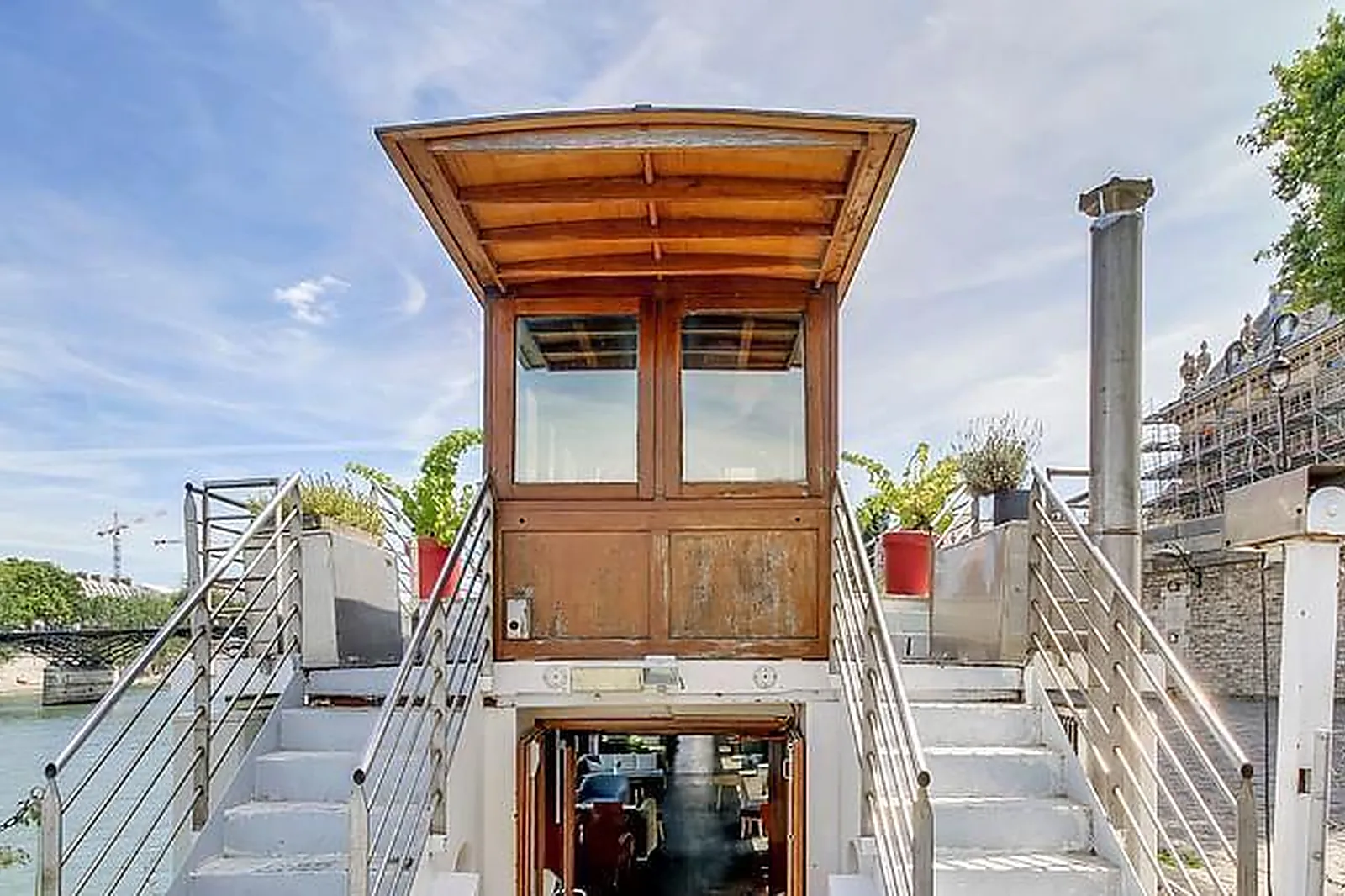 Lieux événementiels, BALLE AU BOND