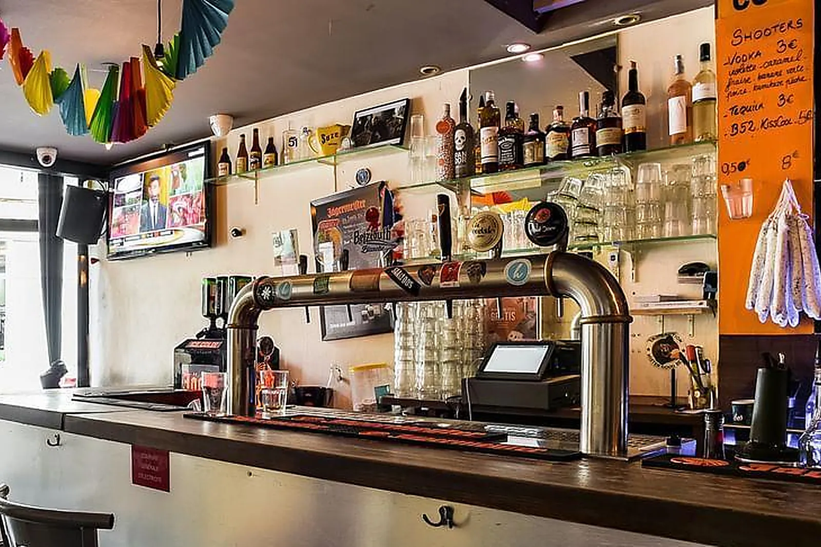 Lieux événementiels, BAR À MINES