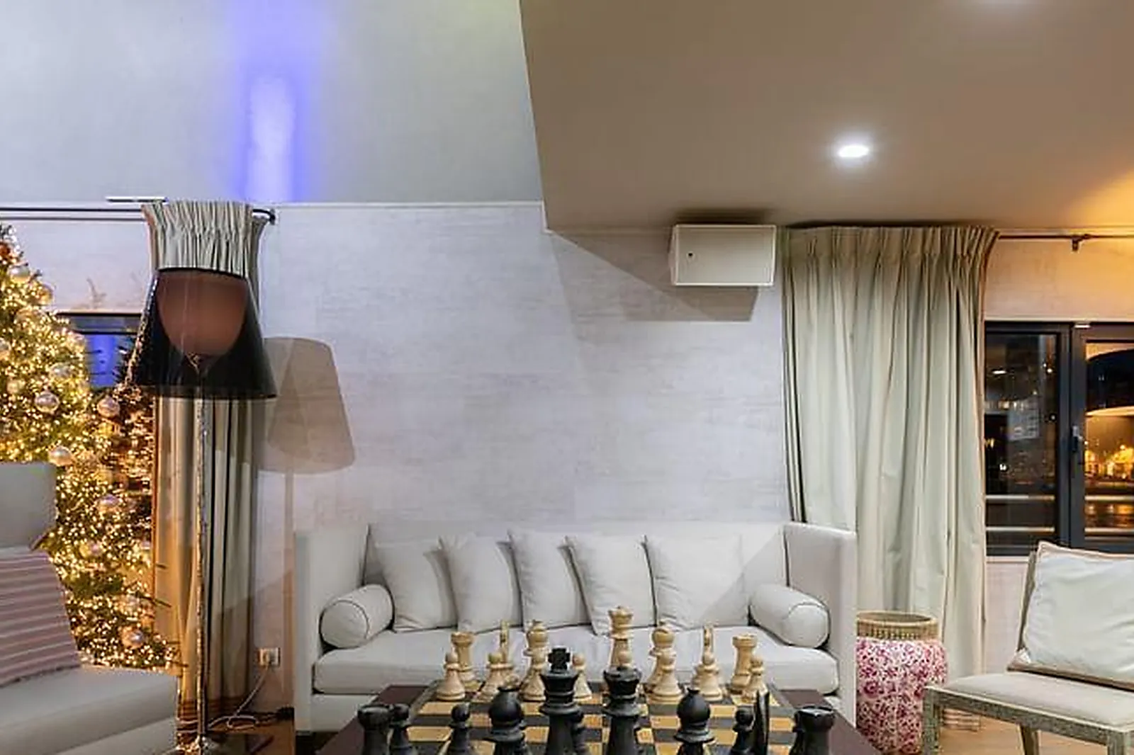 Lieux événementiels, BARGE LIBERTY