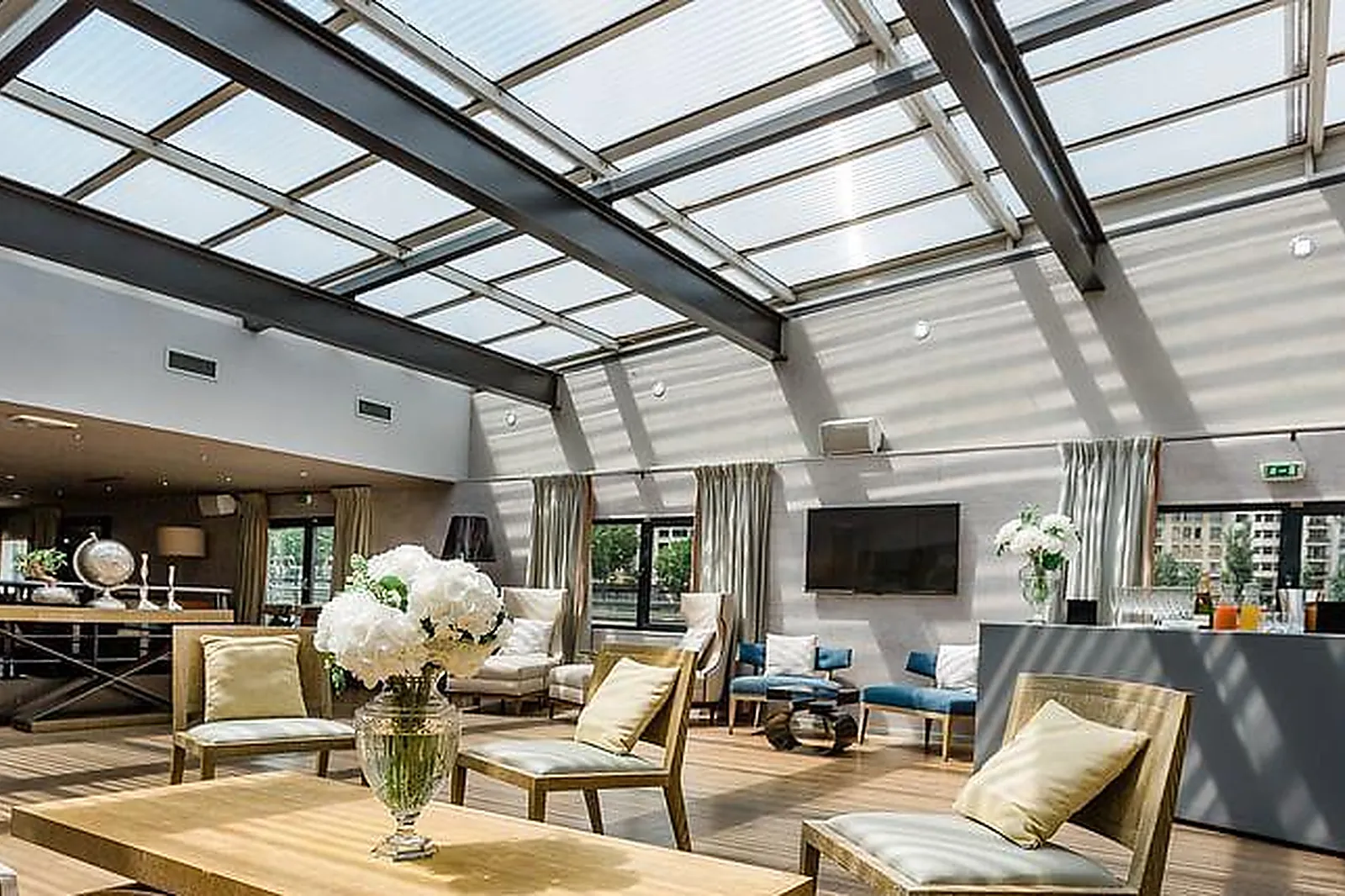 Lieux événementiels, BARGE LIBERTY