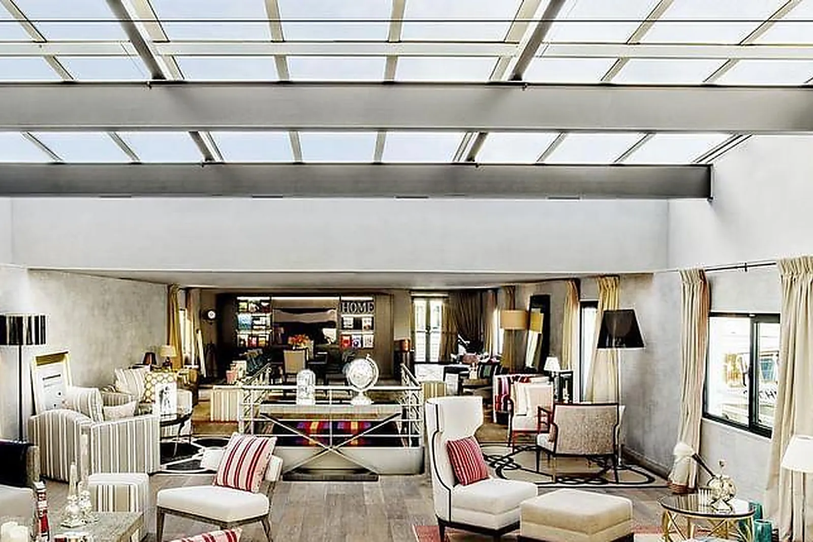 Lieux événementiels, BARGE LIBERTY