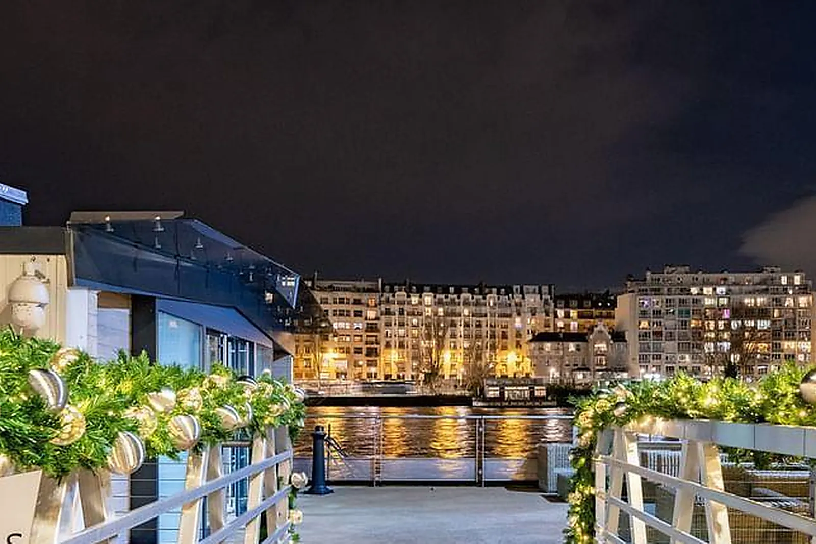 Lieux événementiels, BARGE LIBERTY