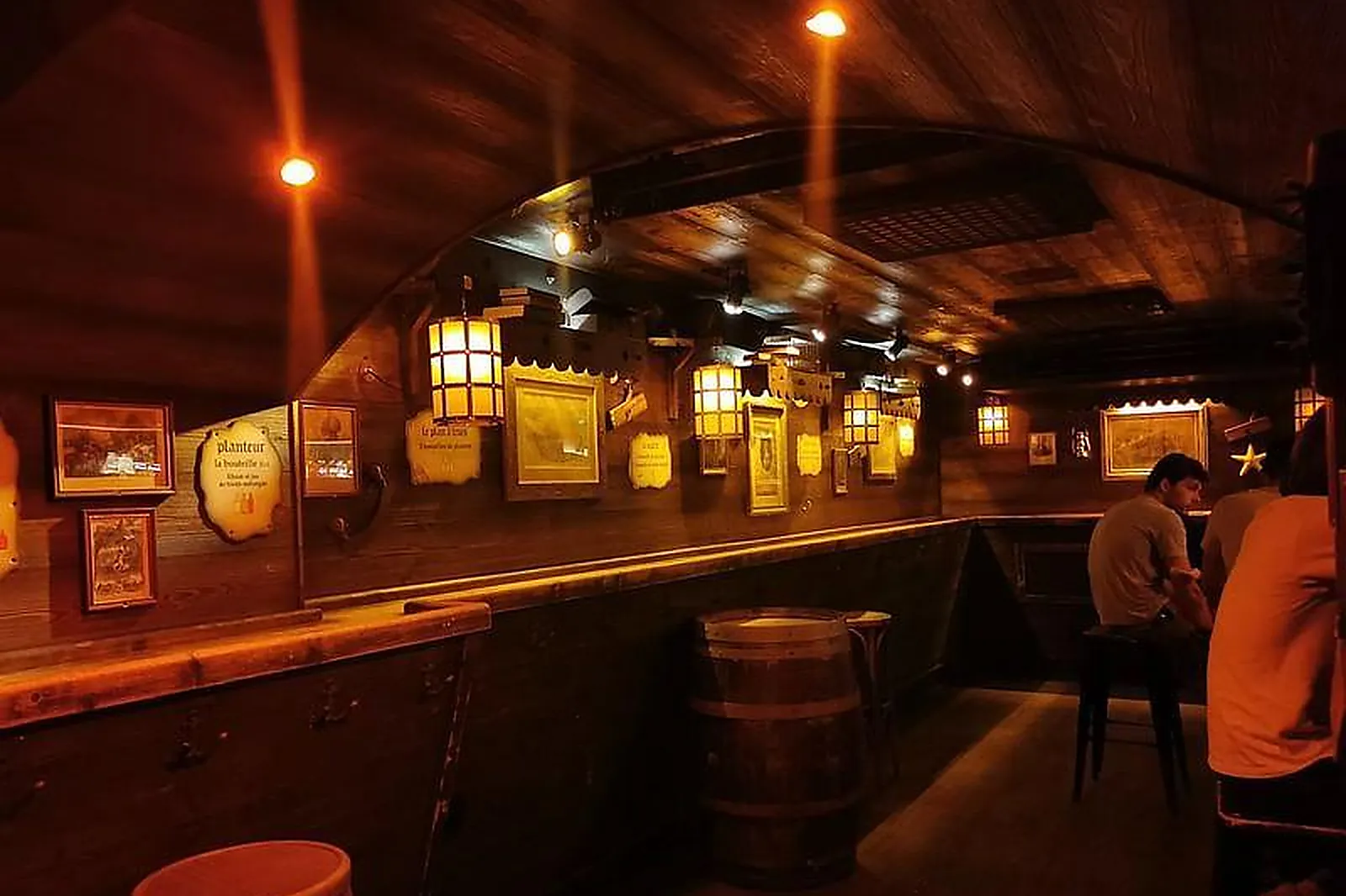 Lieux événementiels, BARRACUDA AIX EN PROVENCE