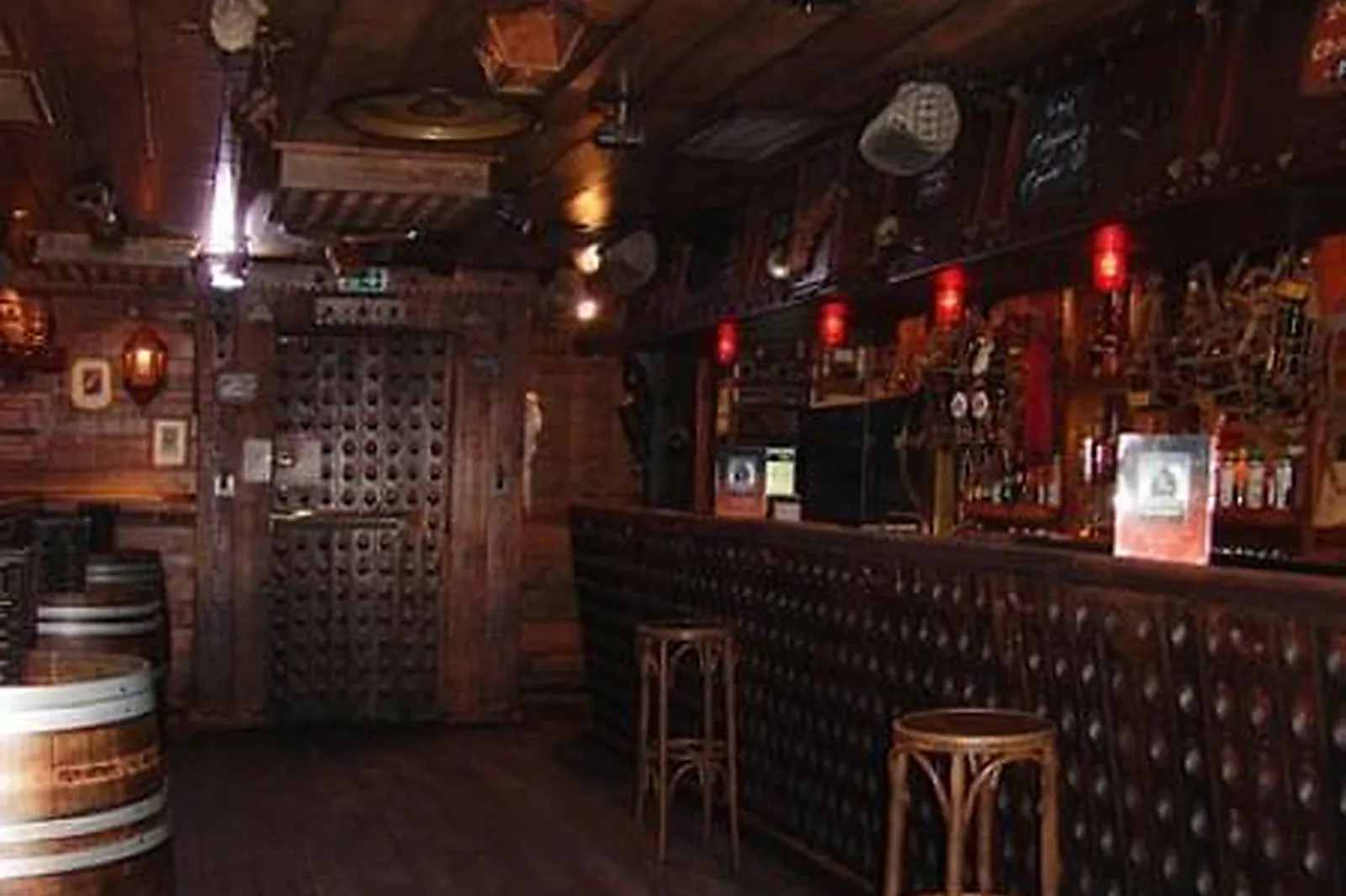 Lieux événementiels, BARRACUDA AIX EN PROVENCE