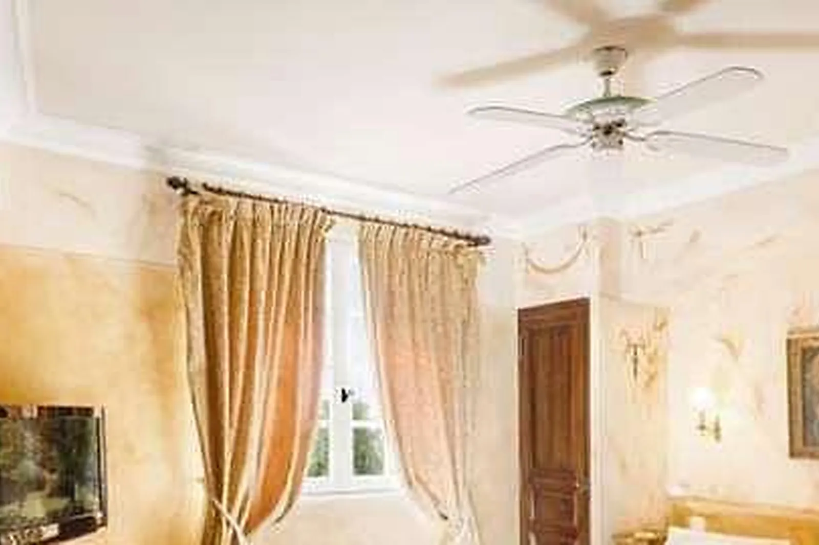 Lieux événementiels, BASTIDE DU CALALOU HÔTEL ****