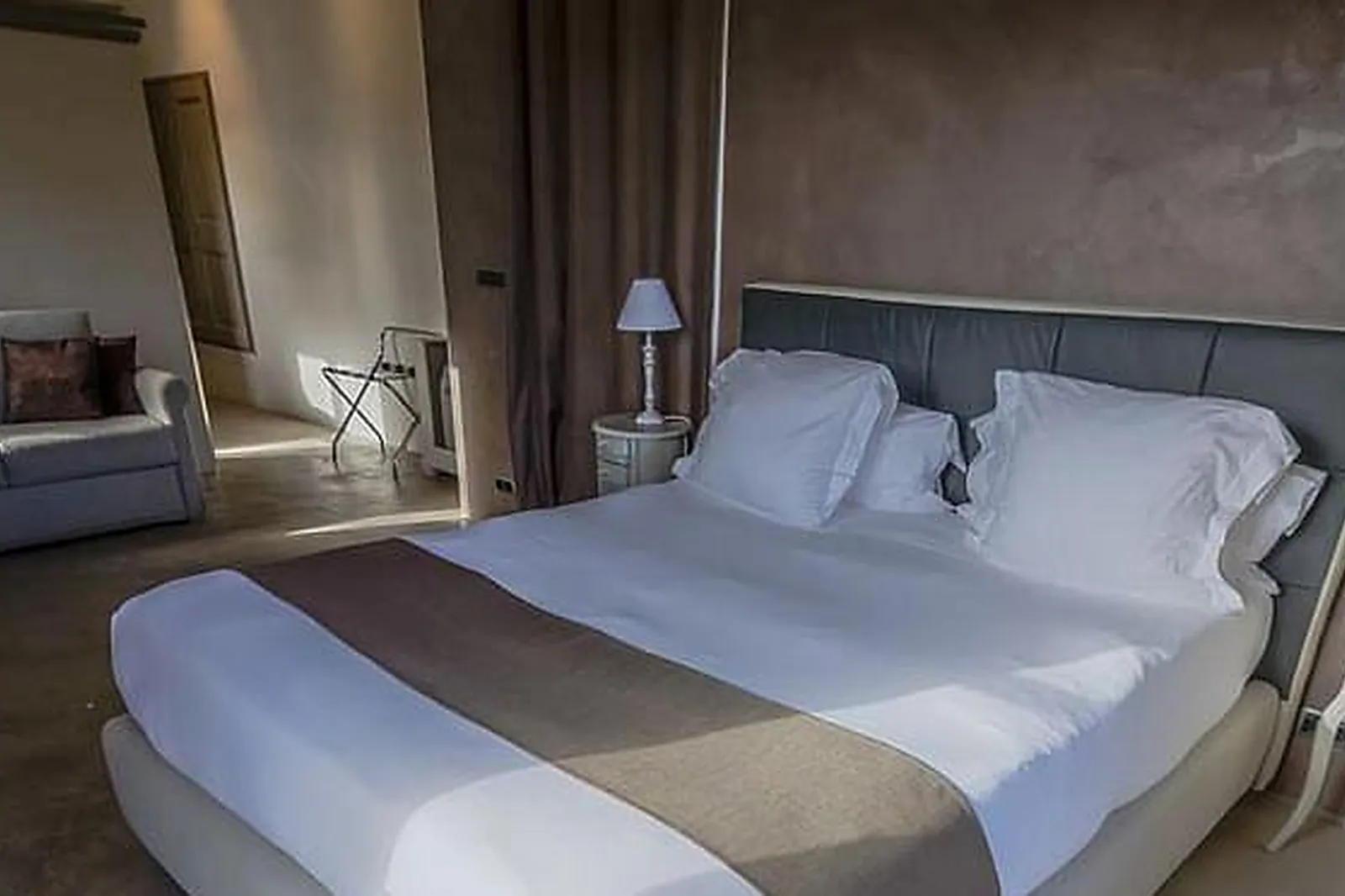 Lieux événementiels, MAISON JULIEN