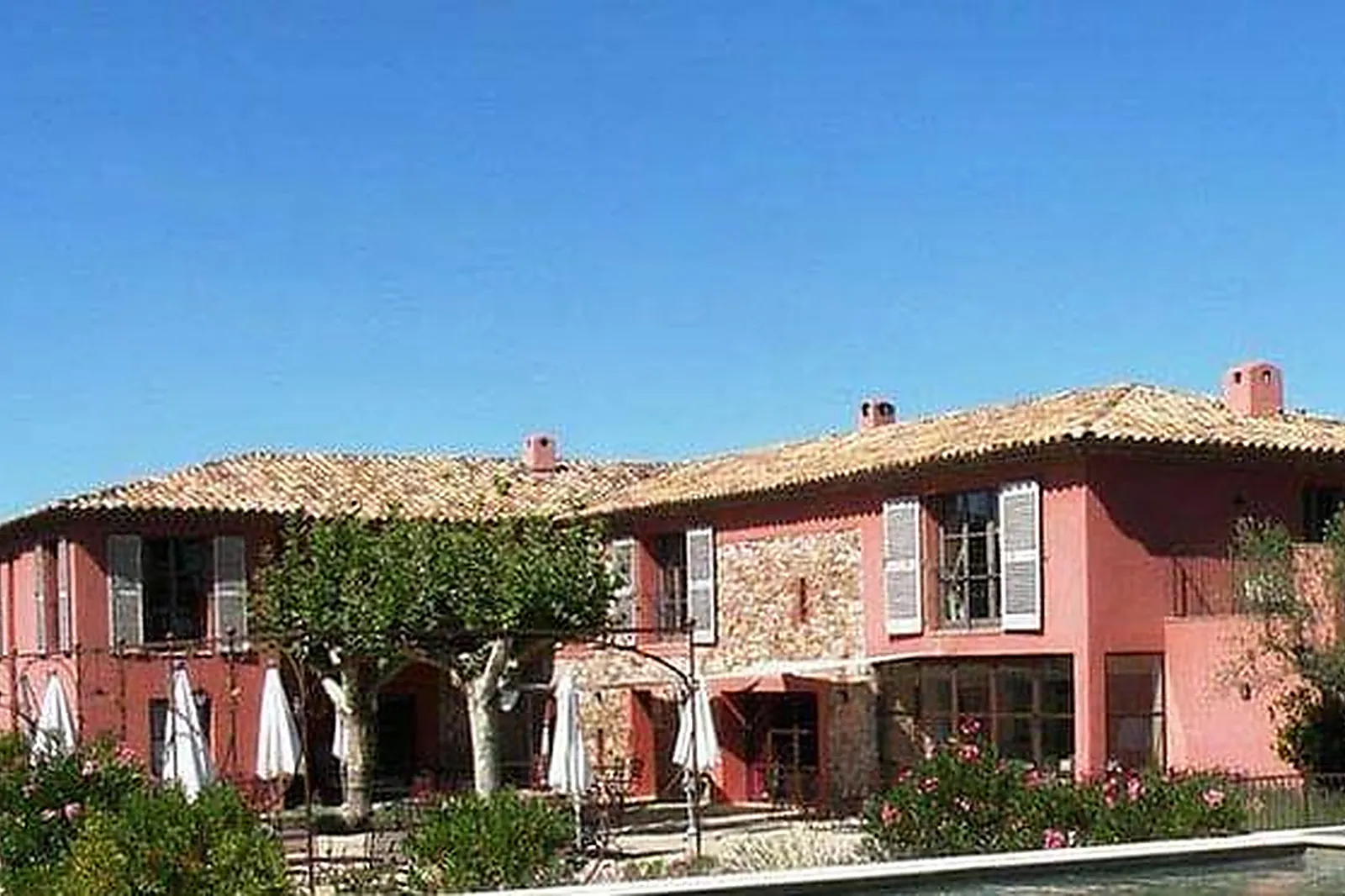 Lieux événementiels, MAISON JULIEN