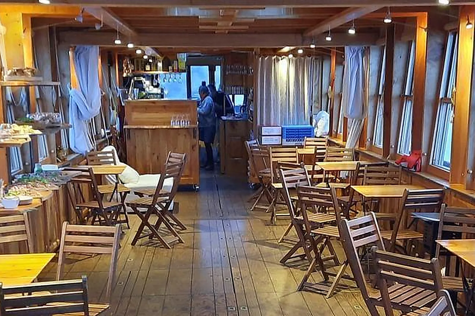 Lieux événementiels, BATEAU AMARANTE