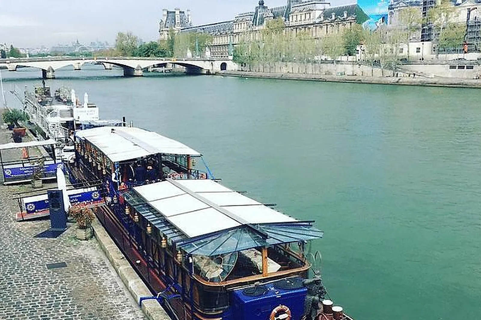 Lieux événementiels, BATEAU LE CALIFE