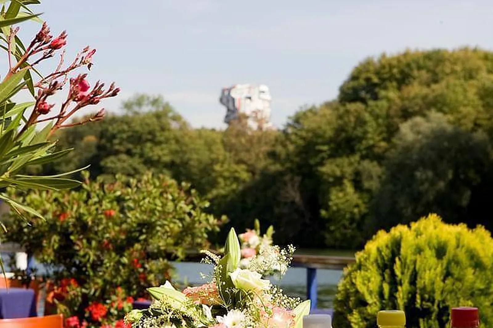 Lieux événementiels, BATEAU LE COCHE D'EAU À QUAI À BOULOGNE