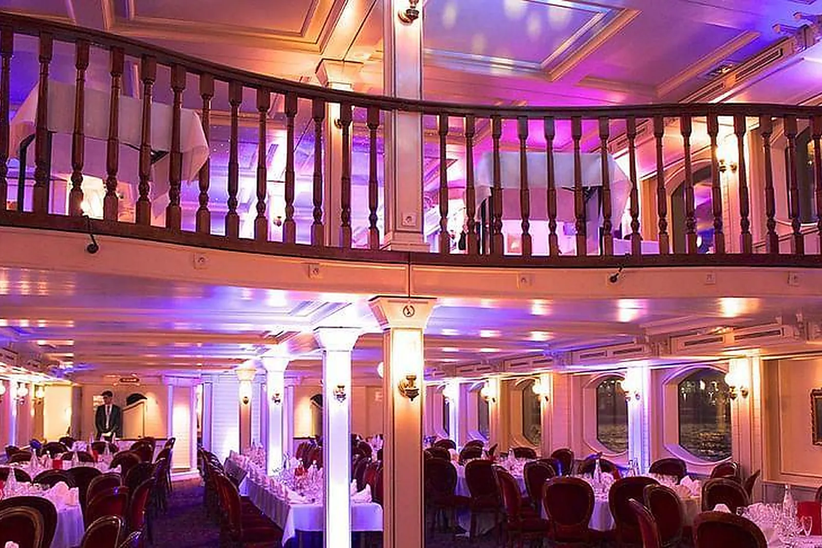 Lieux événementiels, BATEAU LOUISIANE BELLE