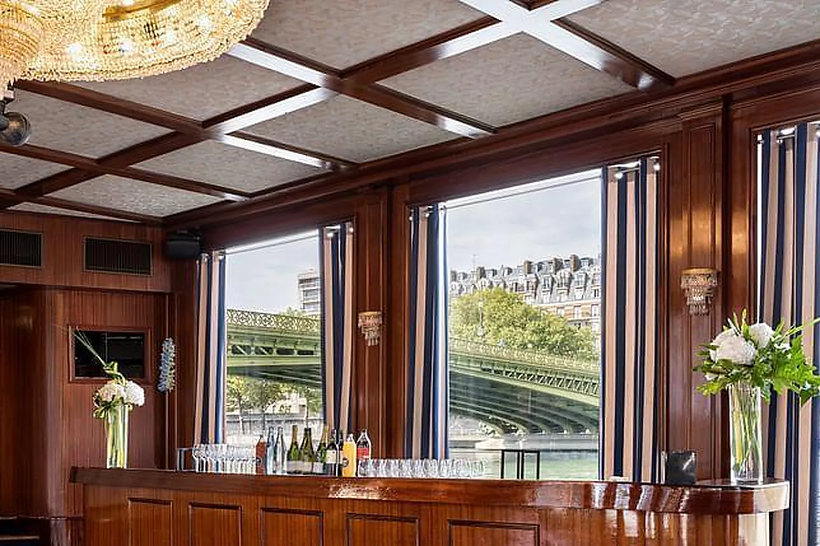 Lieux événementiels, POUCE CAFÉ