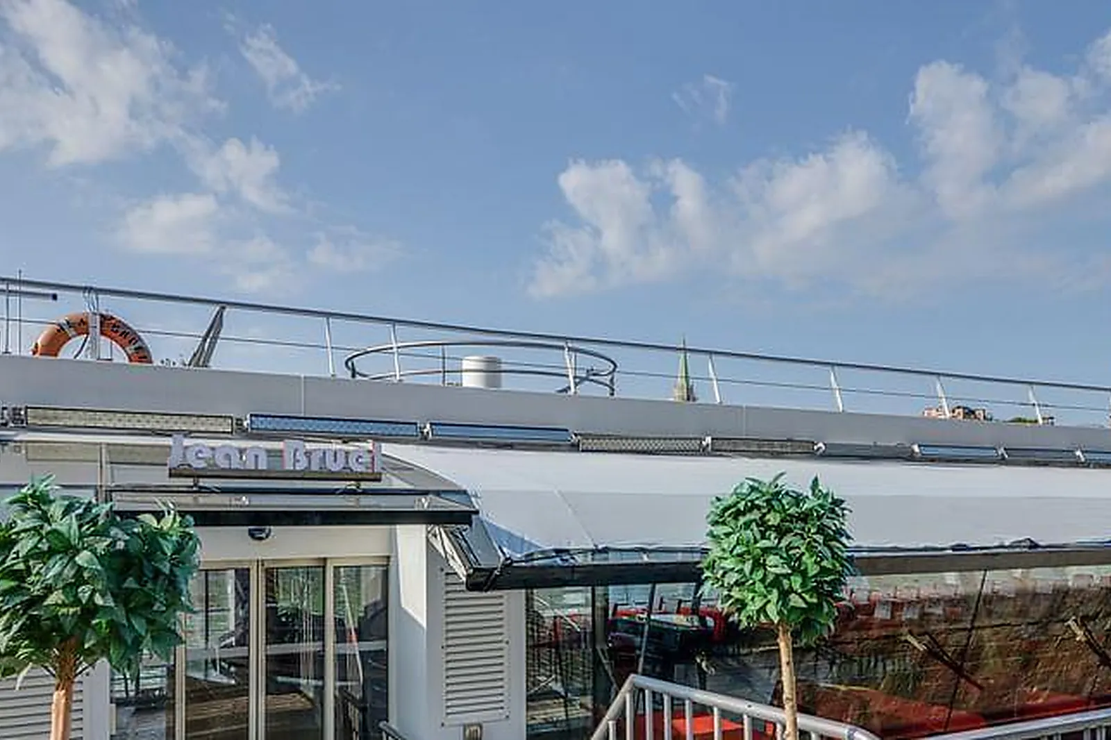 Lieux événementiels, BATEAUX-MOUCHES - LE JEAN BRUEL