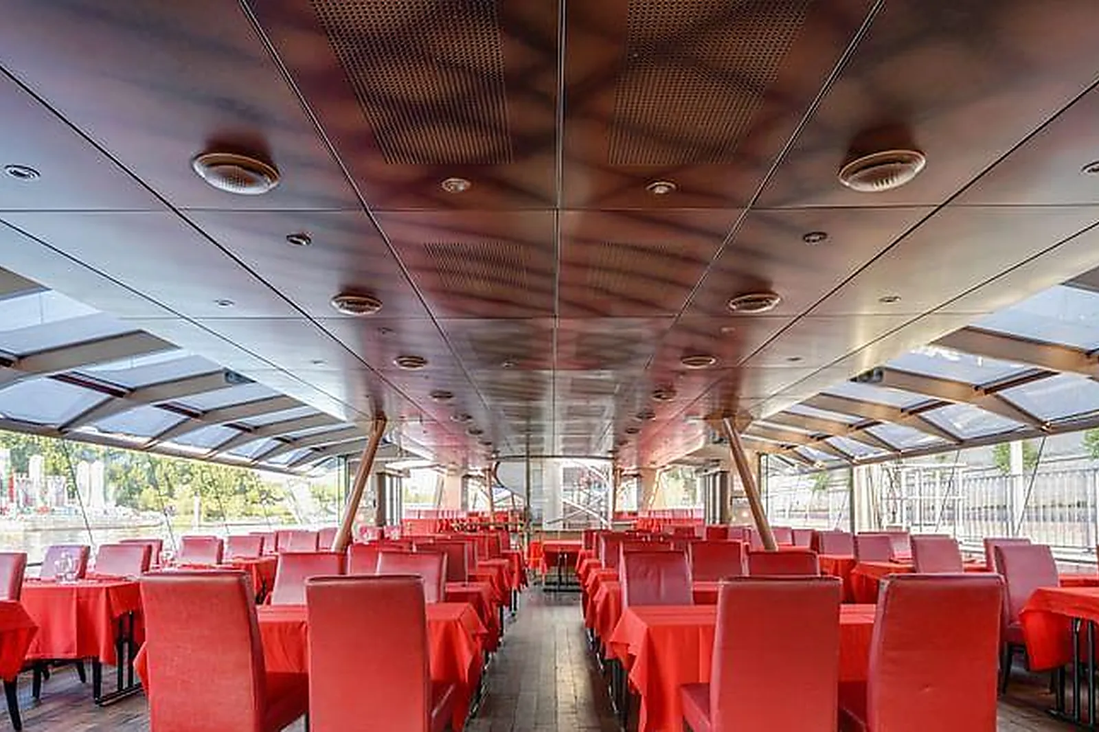 Lieux événementiels, BATEAUX-MOUCHES - LE JEAN BRUEL