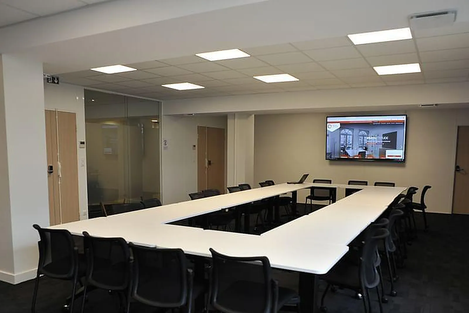 Lieux événementiels, BAYA AXESS