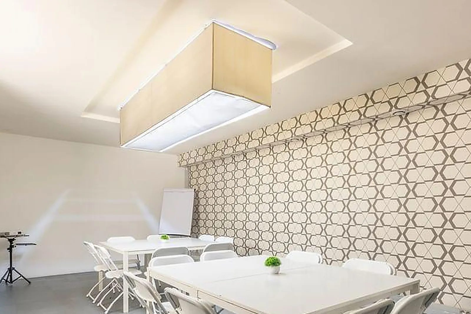 Lieux événementiels, BE COWORKING - LA JONQUIÈRE