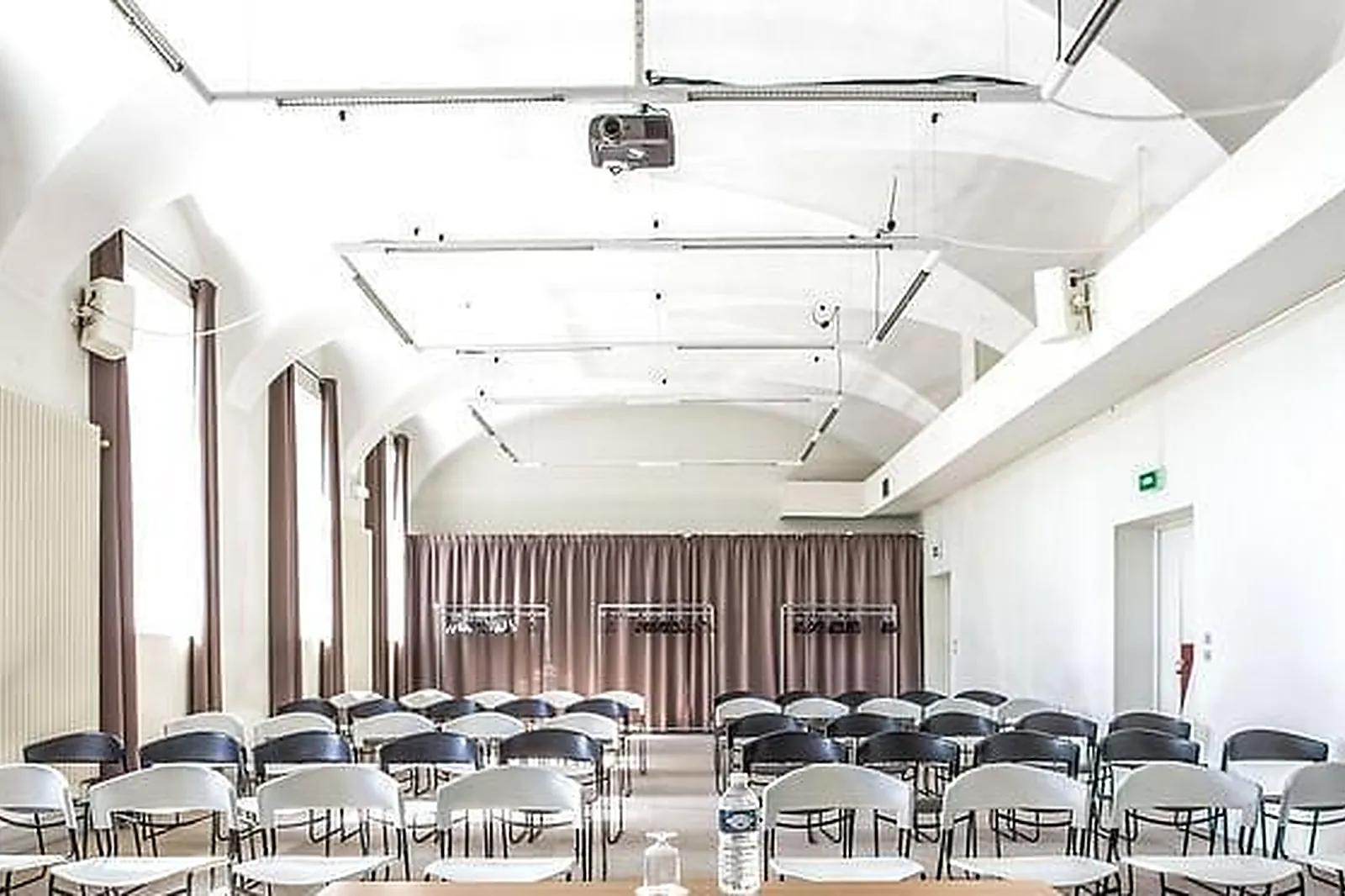 Lieux événementiels, BELAMBRA LYON ***