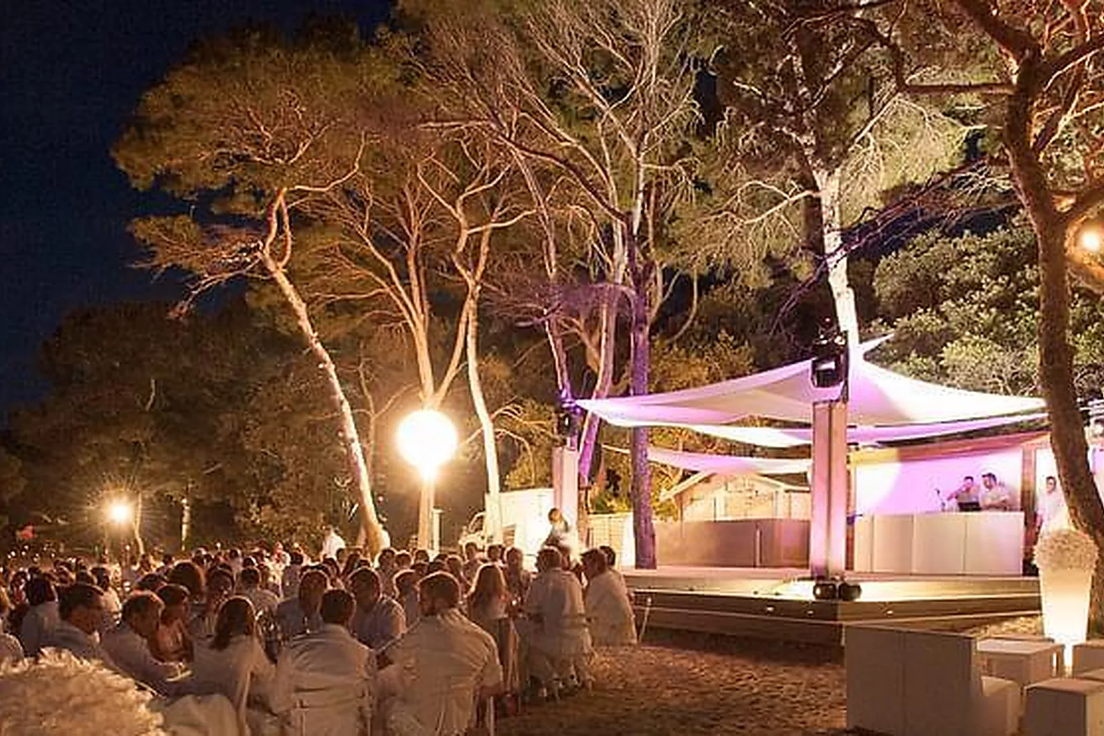 Lieux événementiels, BELAMBRA MEETINGS & EVENTS - LES CRIQUES ***