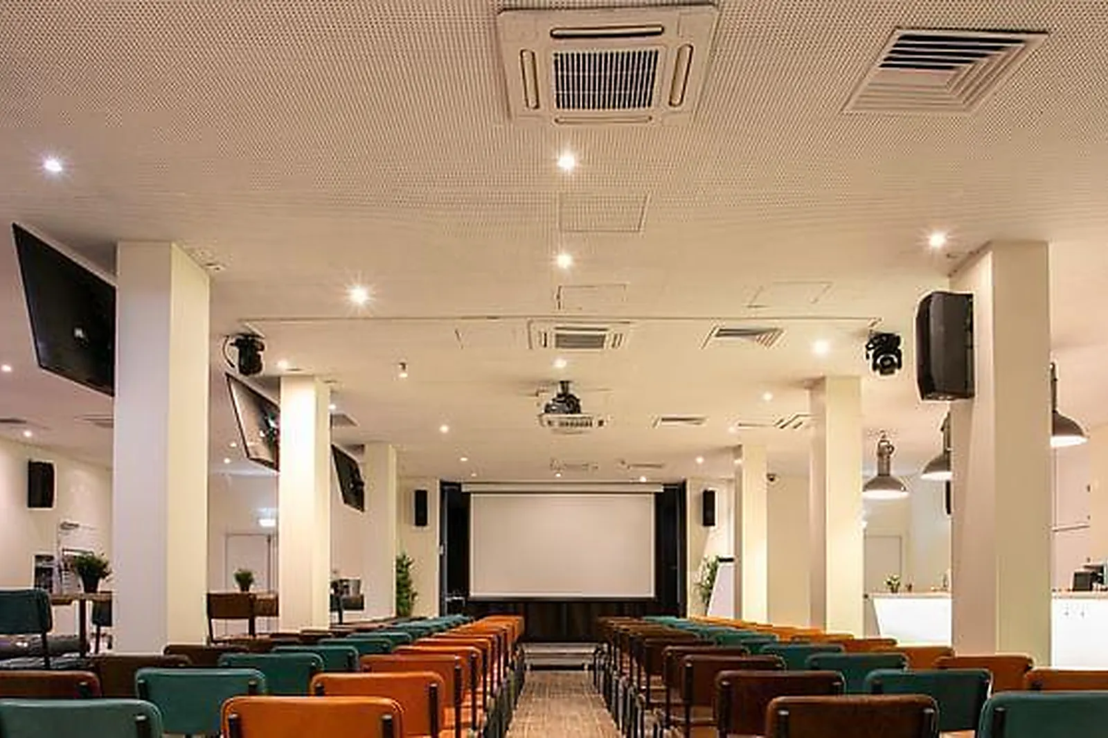 Lieux événementiels, OURS BLANC HOTEL & SPA