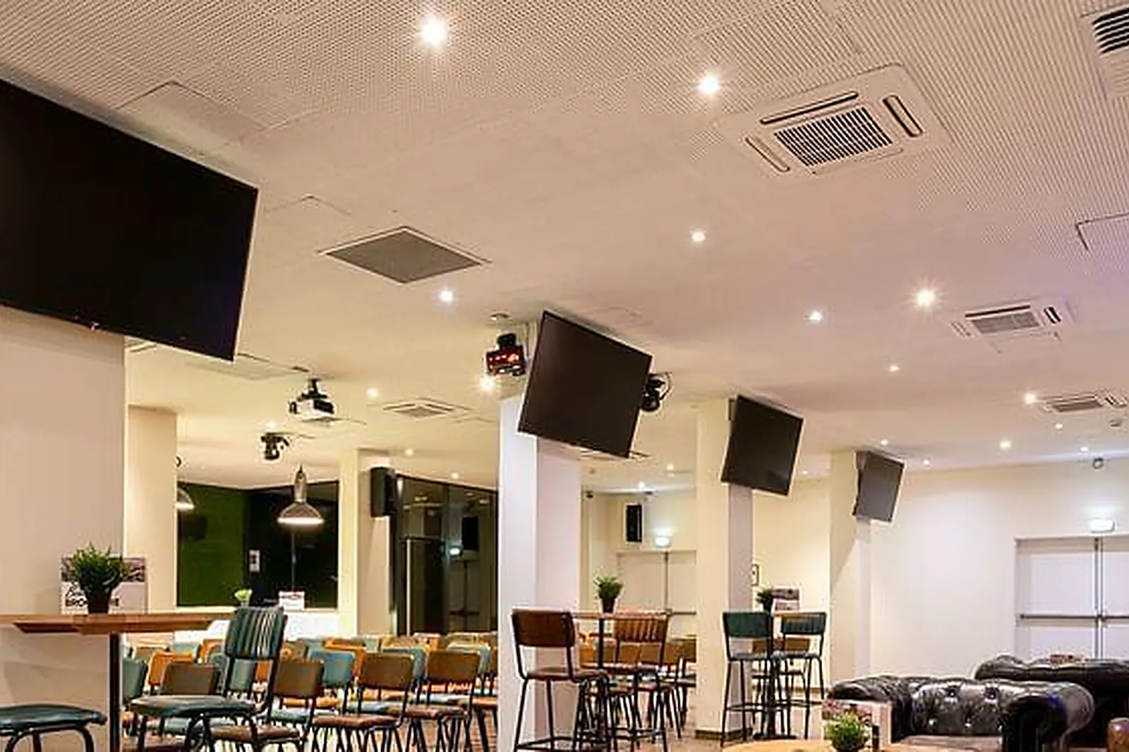 Lieux événementiels, OURS BLANC HOTEL & SPA