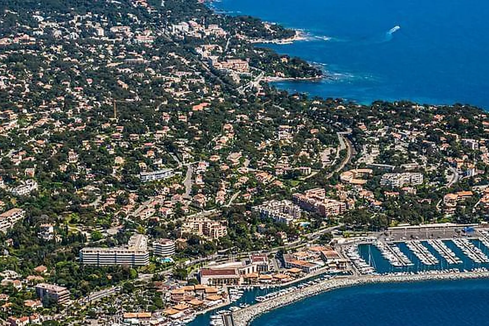 Lieux événementiels, BEST WESTERN HÔTEL LA MARINA ****