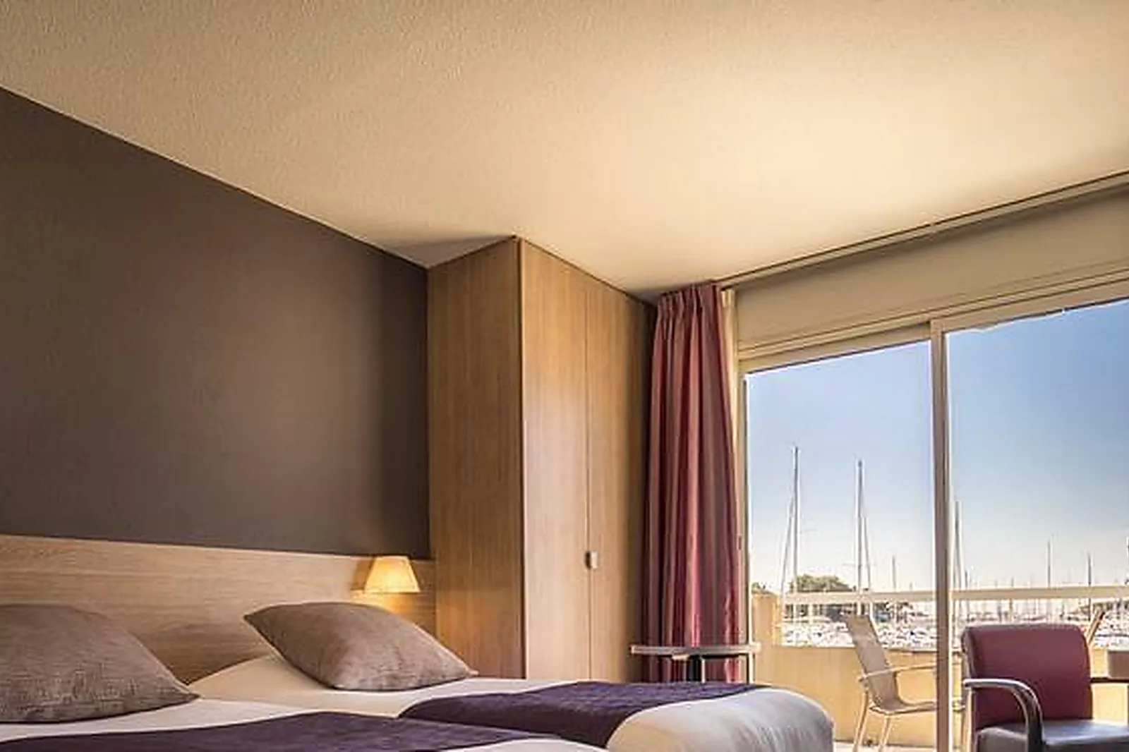 Lieux événementiels, BEST WESTERN HÔTEL LA MARINA ****