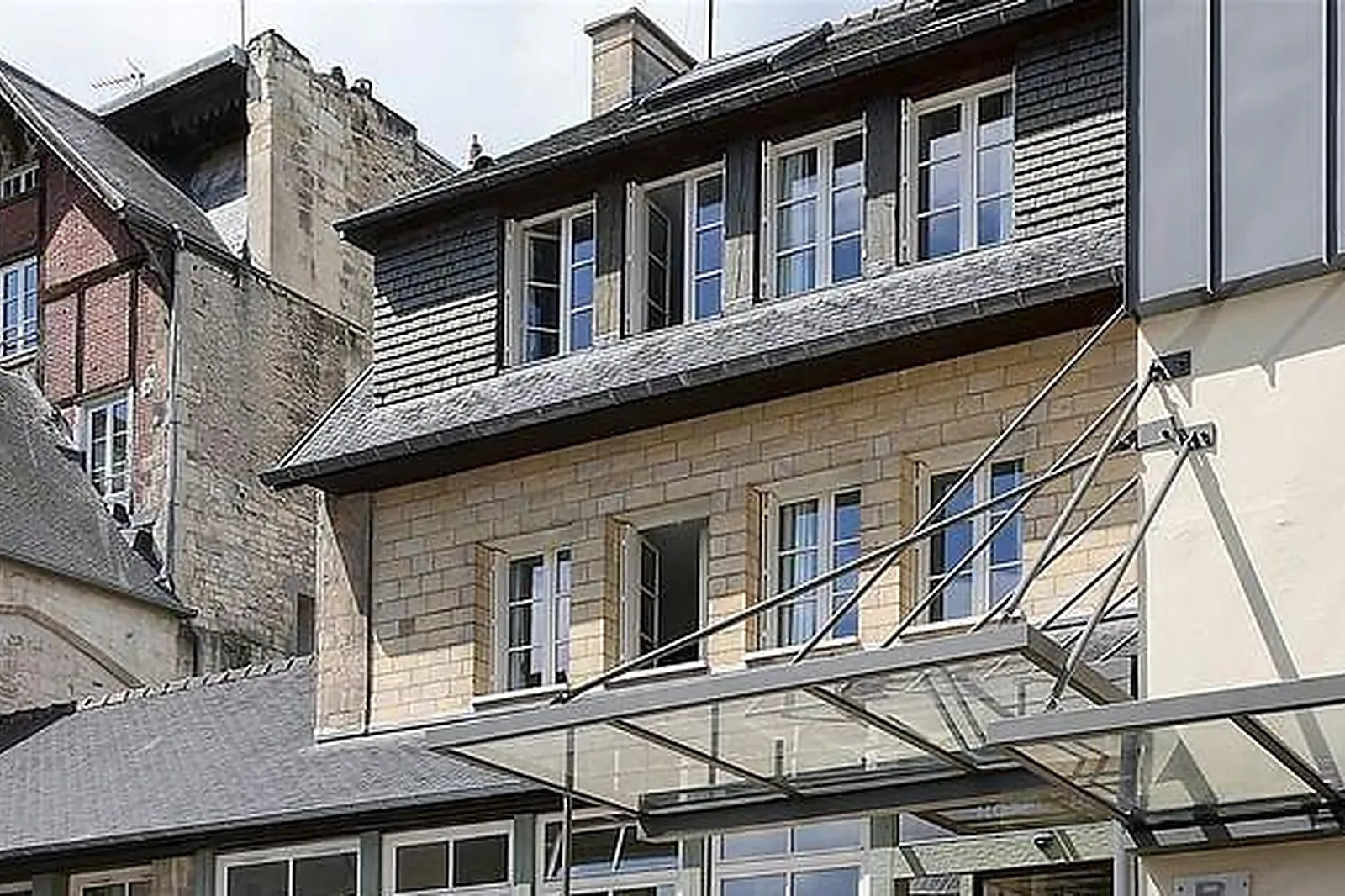 Lieux événementiels, BEST WESTERN HÔTEL LE DAUPHIN LE SPA DU PRIEURE ****