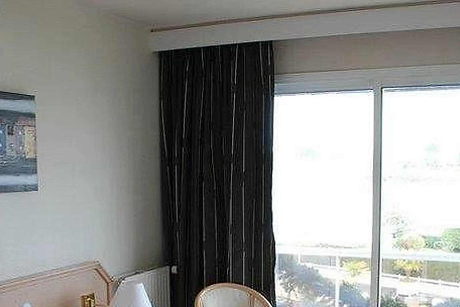 Lieux événementiels, BEST WESTERN HÔTEL LE ROOF ***