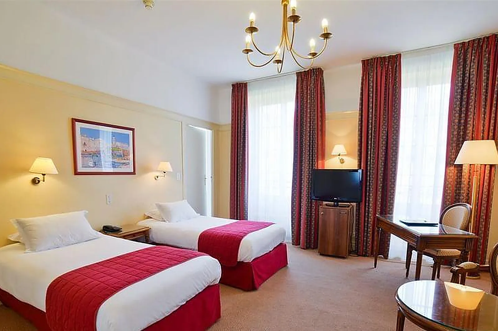 Lieux événementiels, BEST WESTERN LE GRAND HOTEL ****