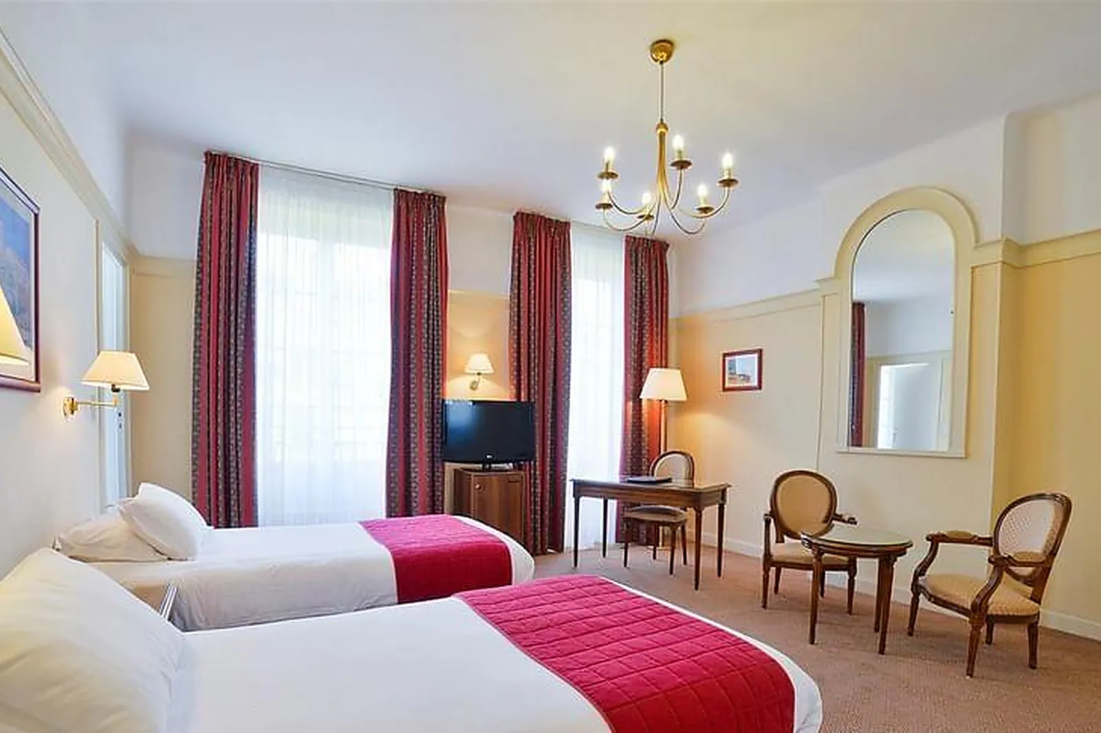 Lieux événementiels, BEST WESTERN LE GRAND HOTEL ****