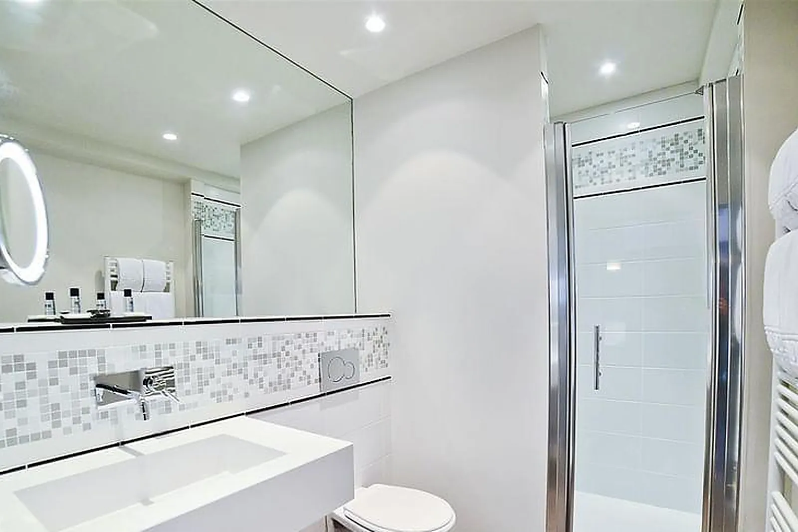 Lieux événementiels, BEST WESTERN LE GRAND HOTEL ****