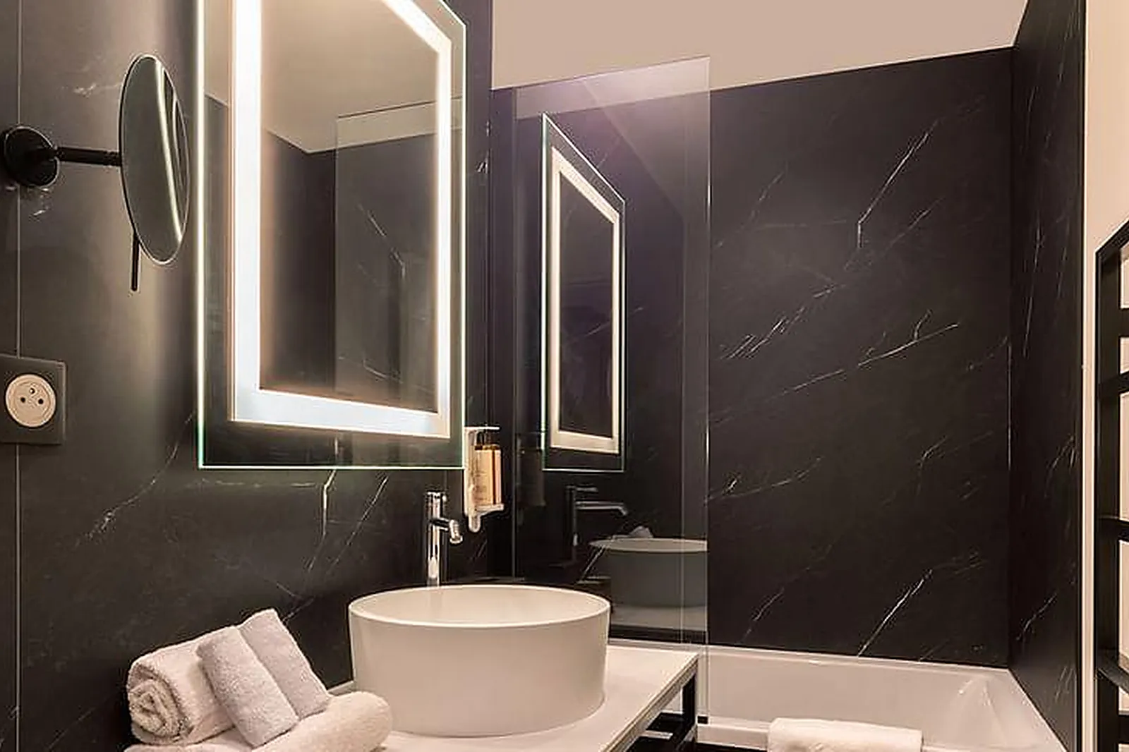 Lieux événementiels, BEST WESTERN PLUS HÔTEL LE CONQUERANT****