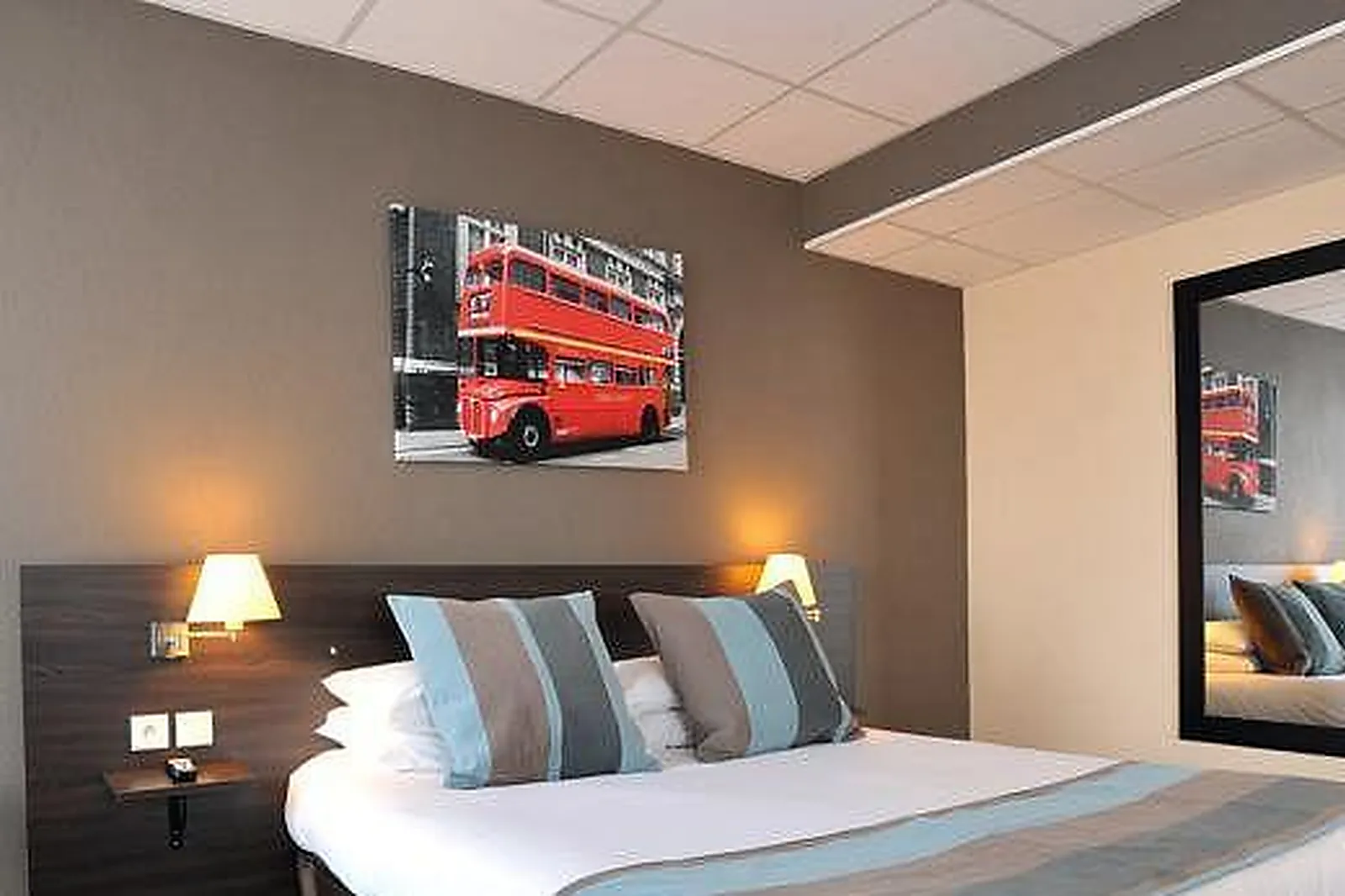 Lieux événementiels, ONE LOC