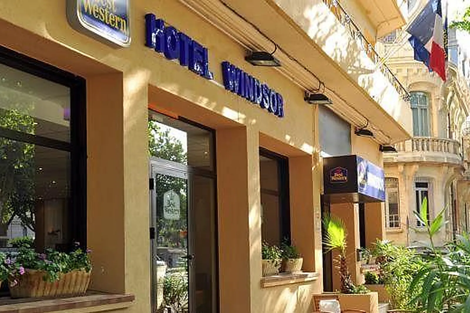 Lieux événementiels, ONE LOC