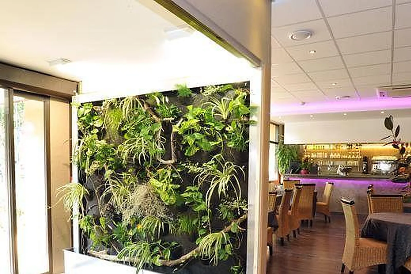 Lieux événementiels, ONE LOC