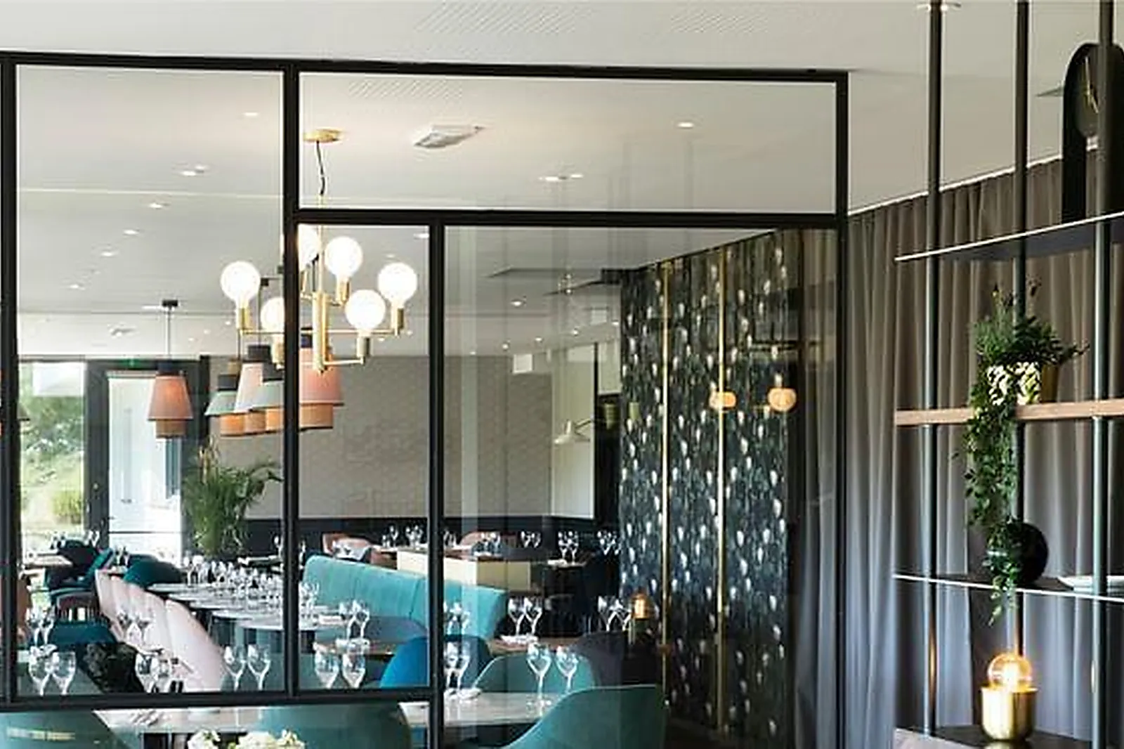 Lieux événementiels, CENTRE D'AFFAIRE ESPACE CHARBONNIERE