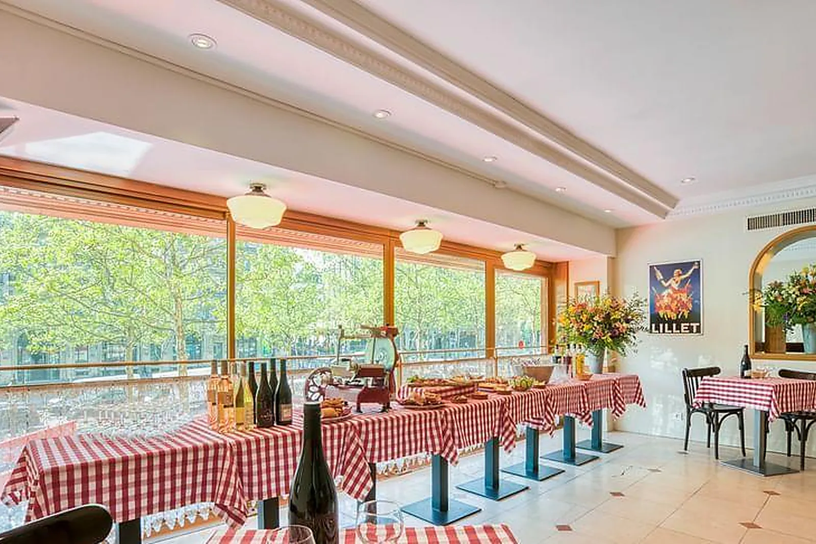 Lieux événementiels, BISTRO DES CHAMPS