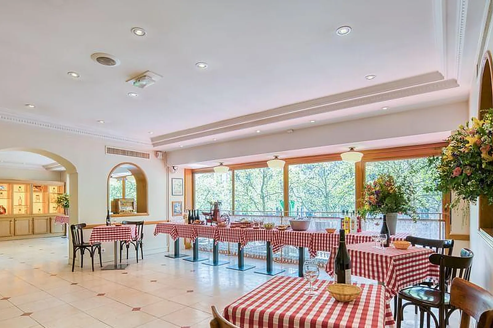 Lieux événementiels, BISTRO DES CHAMPS