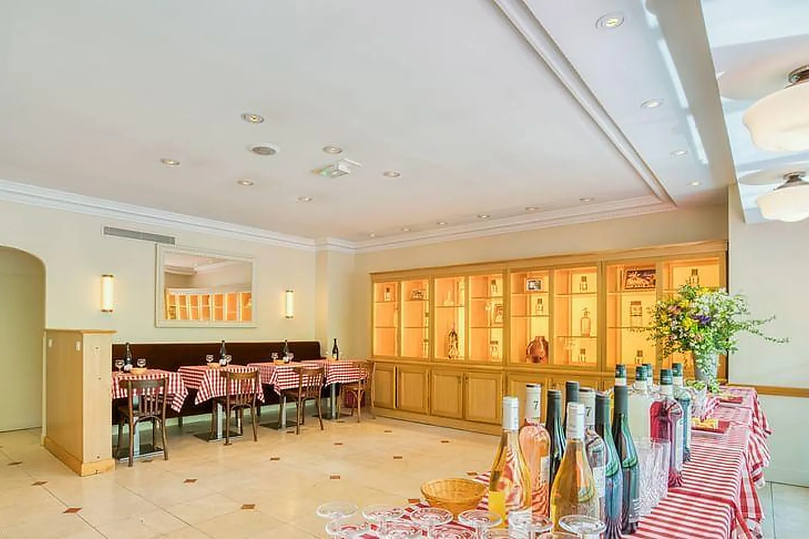 Lieux événementiels, BISTRO DES CHAMPS