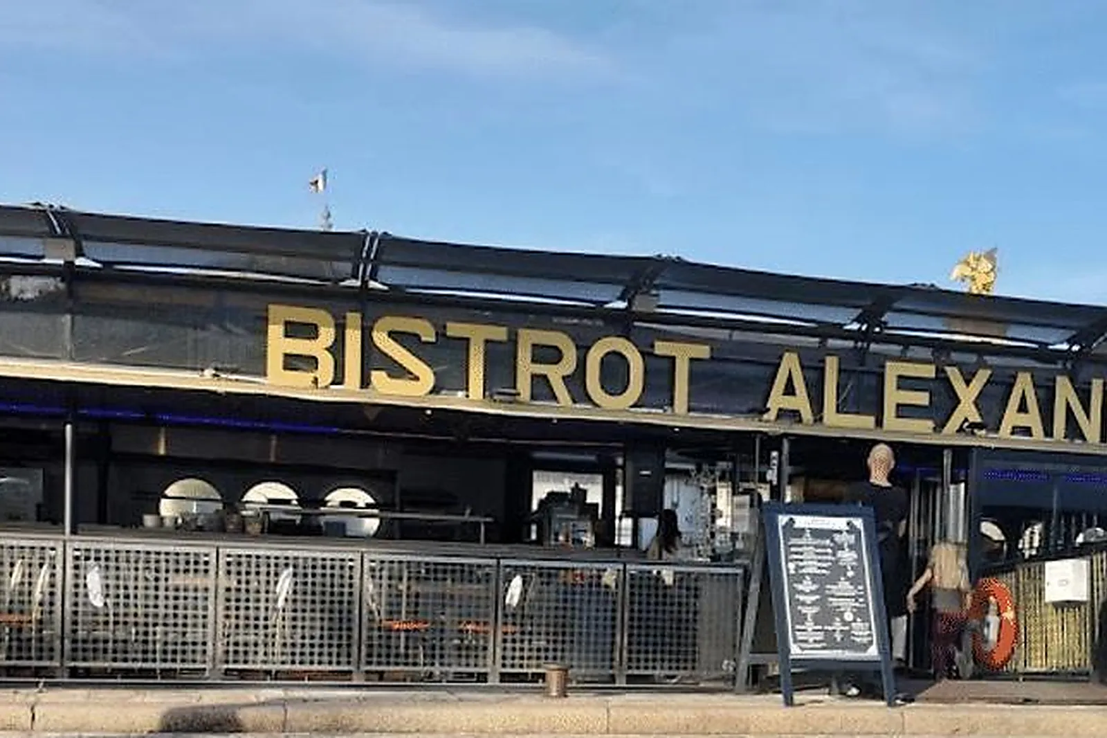 Lieux événementiels, SELECTION TEAM