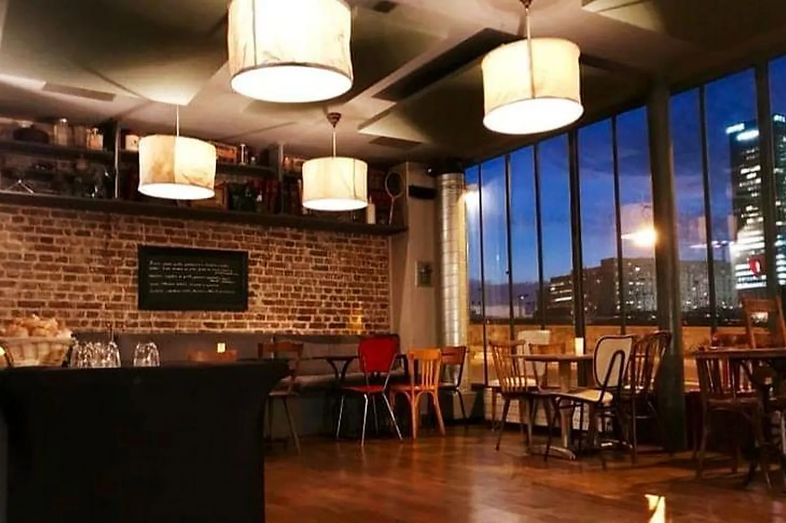 Lieux événementiels, BISTROT QUAI