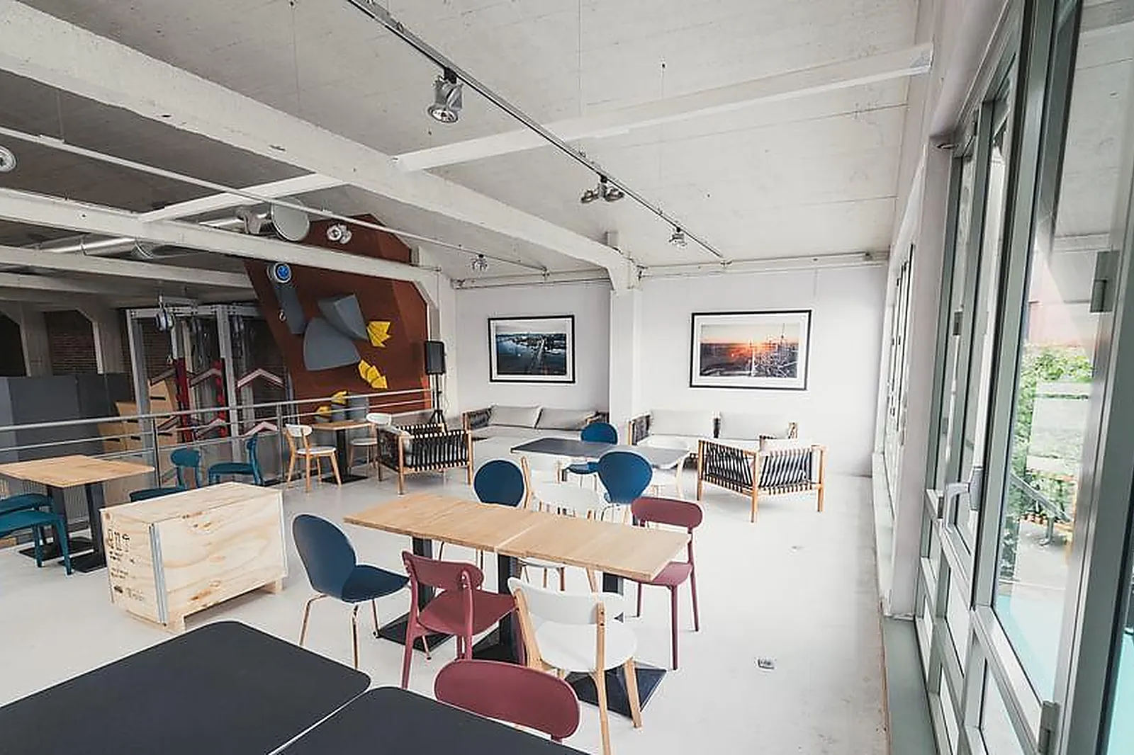 Lieux événementiels, LE REFLET