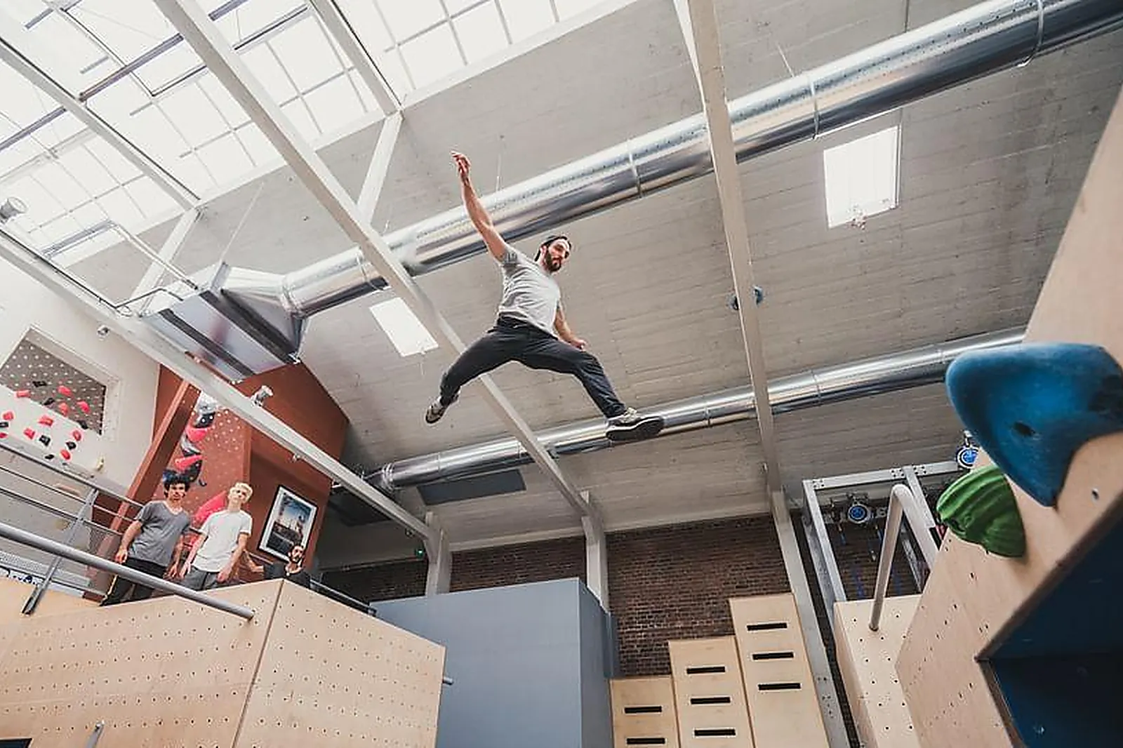 Lieux événementiels, LE REFLET